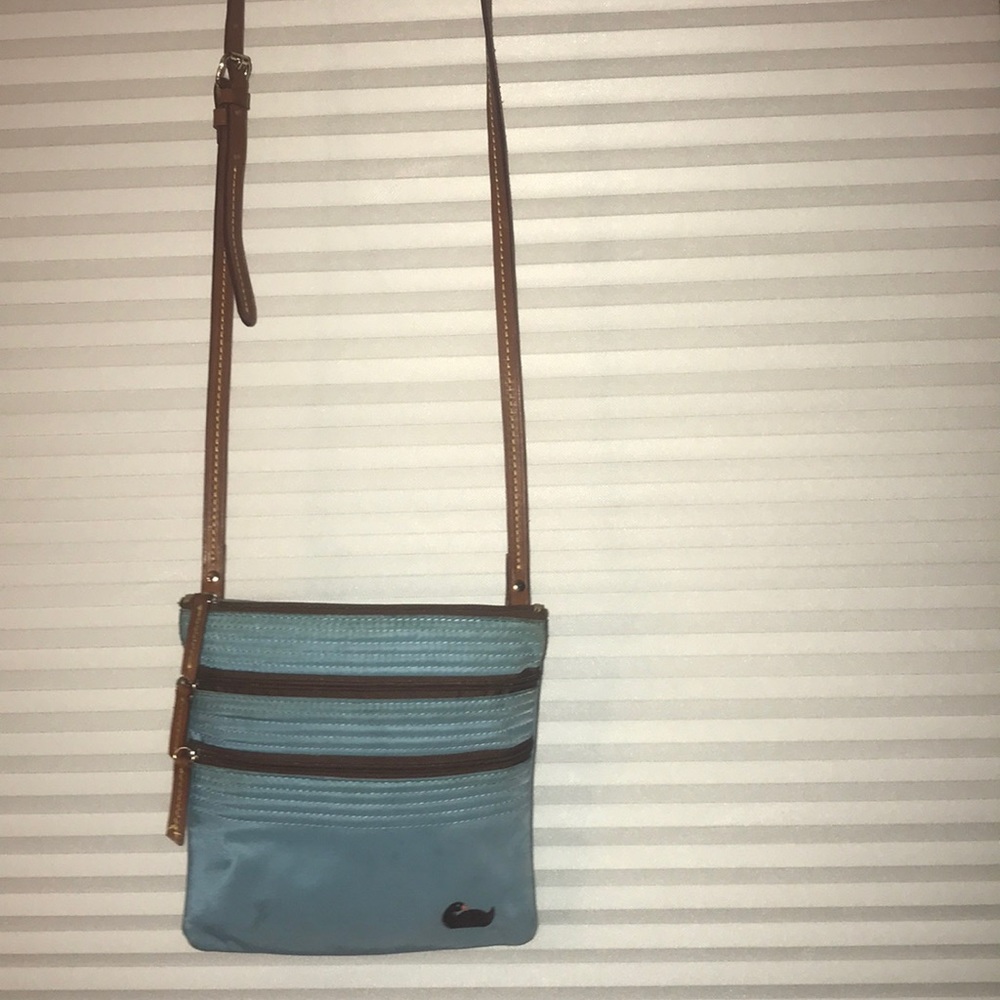 Dooney and Bourke 3 pocket crossbody